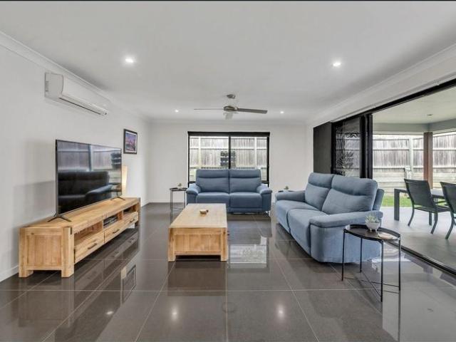 House for rent in Deebing Heights, Greater Brisbane