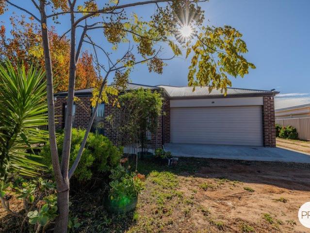 House for sale in Robinvale, Victoria