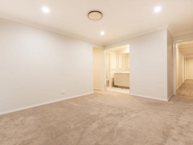 House for rent in Wollongong West, New South Wales