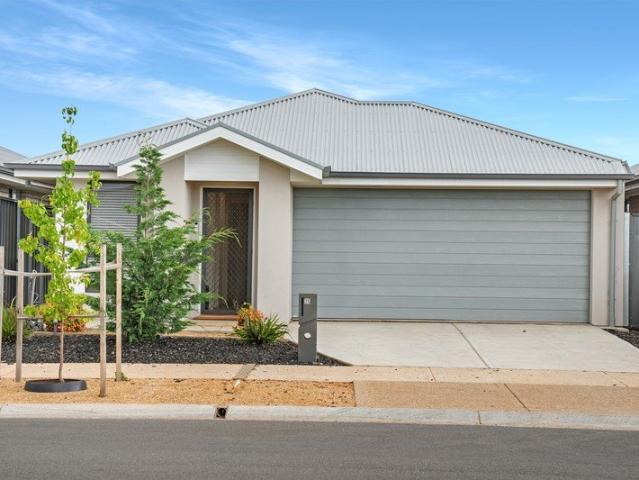 House for sale in Andrews Farm, Adelaide