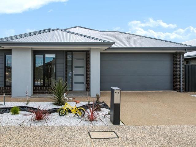 House for sale in Roseworthy, Light Regional Council