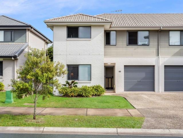 Townhouse for sale in Toombul, Queensland