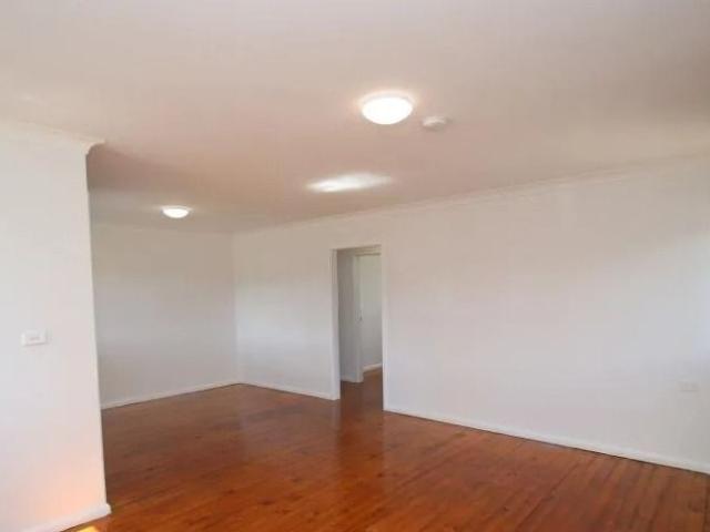 House for rent in Lethbridge Park, Sydney