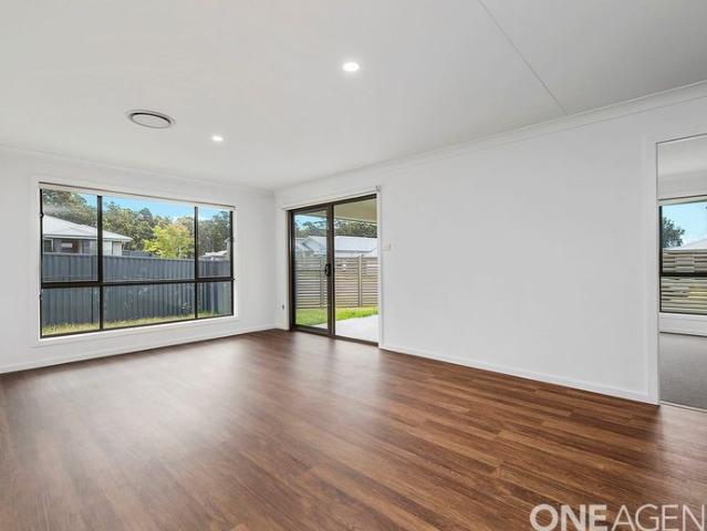 House for rent in Thrumster, New South Wales