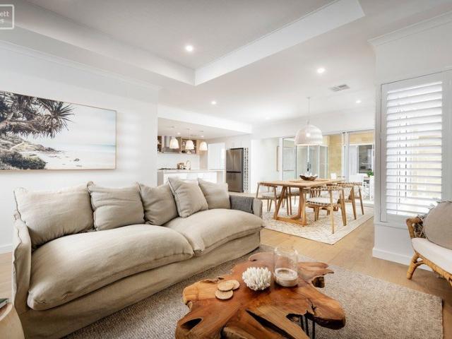 Cottage for sale in Lynwood, Western Australia