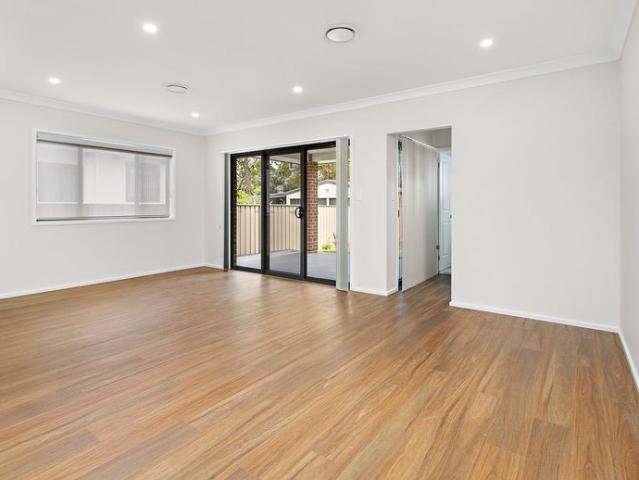 House for rent in Wollongong West, New South Wales