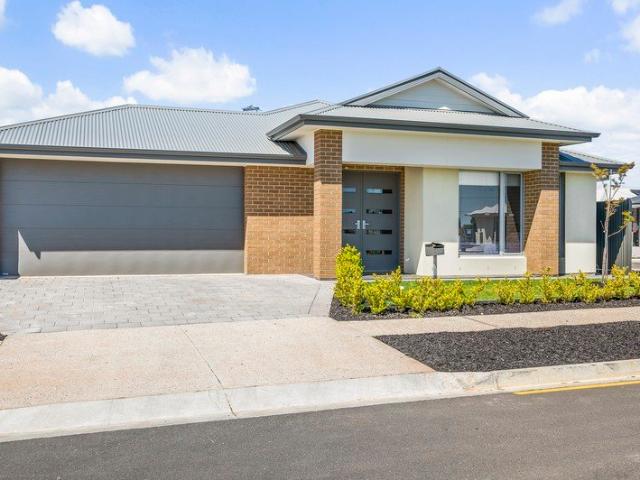 House for sale in Port Noarlunga South, Adelaide