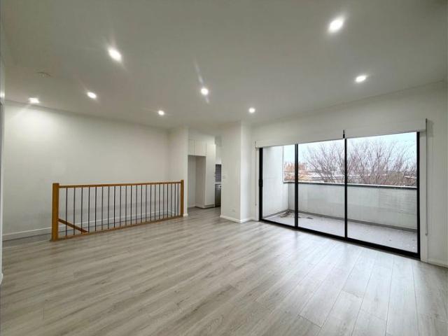 Townhouse for rent in Camerons Creek, Victoria