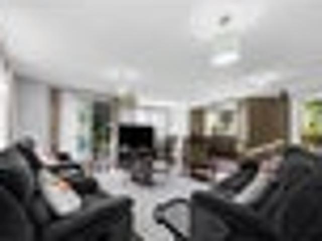 House for sale in New Windsor