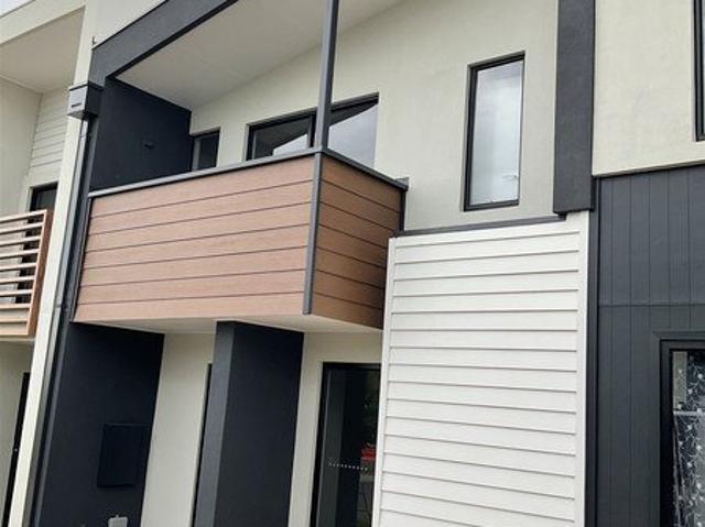 Townhouse for rent in Camerons Creek, Victoria
