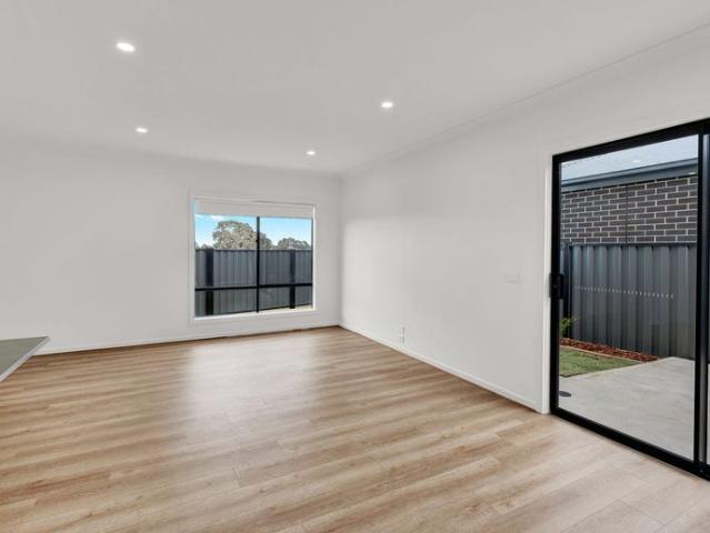 Townhouse for rent in Camerons Creek, Victoria