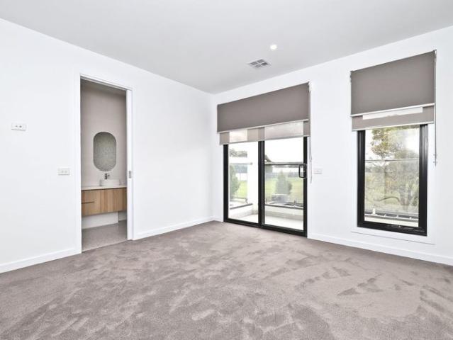 Townhouse for rent in Camerons Creek, Victoria