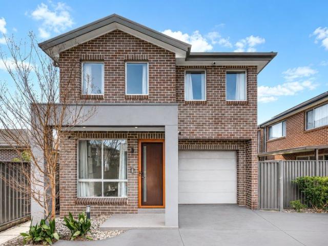 Townhouse for sale in Sydney, New South Wales