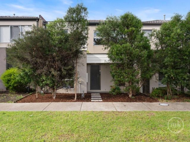 Townhouse for sale in Camerons Creek, Victoria