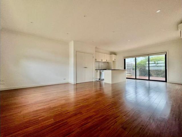 Townhouse for rent in Camerons Creek, Victoria