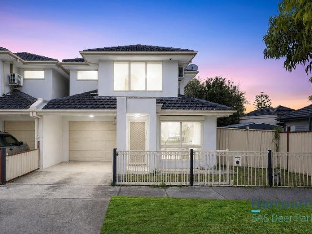 Townhouse for sale in Camerons Creek, Victoria
