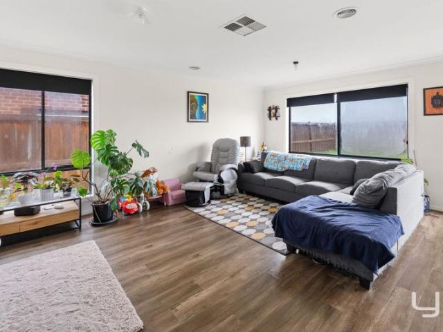 House for rent in Wynbrook, Melbourne