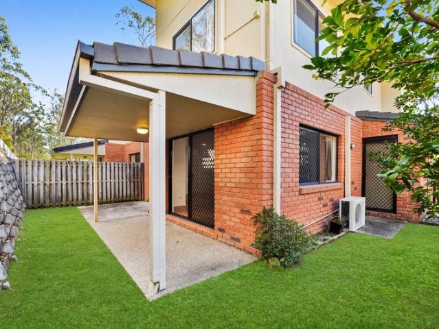 Townhouse for sale in Springfield Green Villas, Greater Brisbane