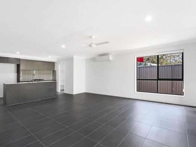 House for rent in Thrumster, New South Wales