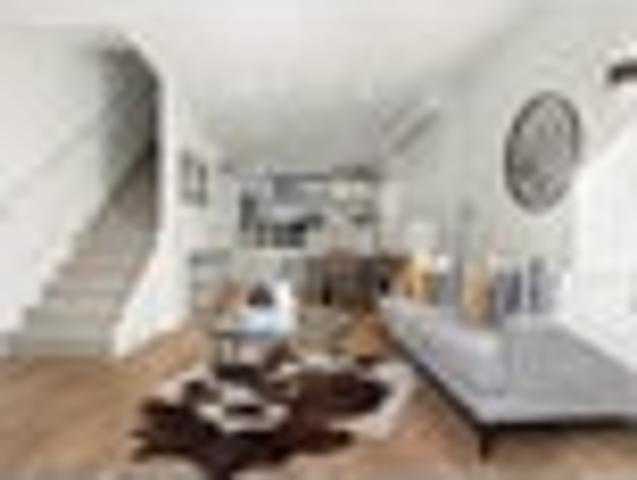 Townhouse for sale in Mount Wellington