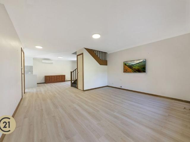 Townhouse for rent in Sydney, New South Wales