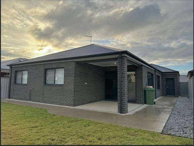 House for rent in Baranduda, Victoria