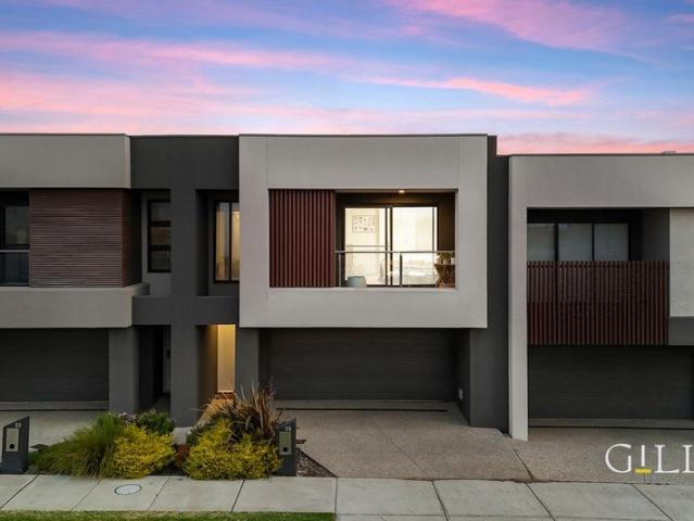 Townhouse for sale in Camerons Creek, Victoria