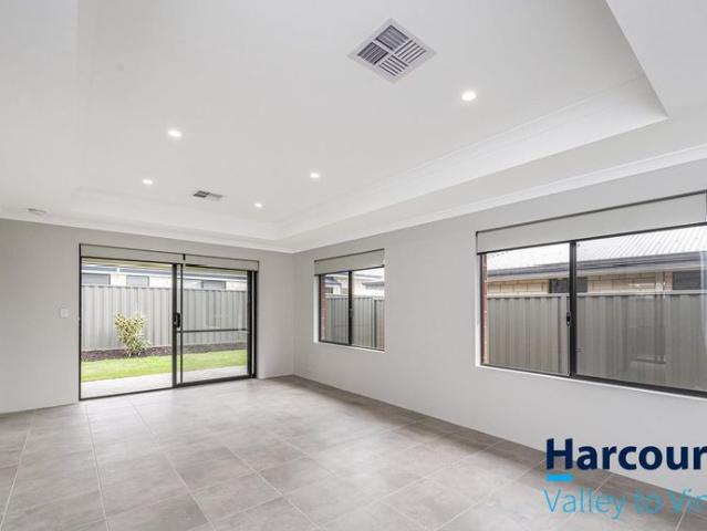 House for rent in Champion Lakes, Western Australia