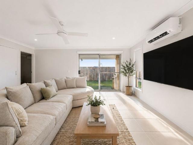 House for rent in Greenbank, Greater Brisbane