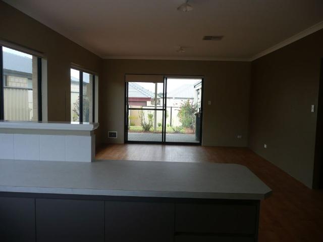 Apartment for rent in Clarkson, Western Australia