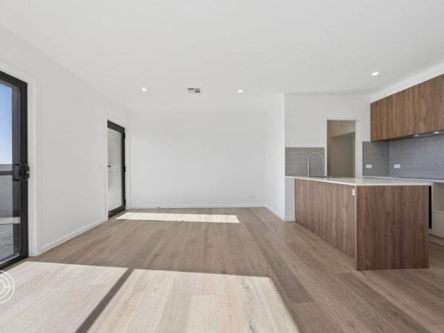Townhouse for rent in Googong, New South Wales