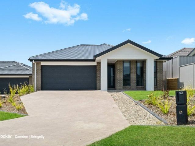 House for rent in Gregory Hills, Sydney