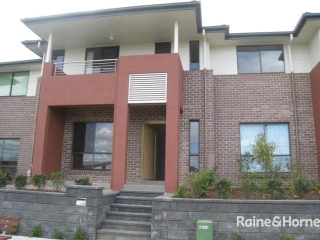 Townhouse for rent in Sydney, New South Wales