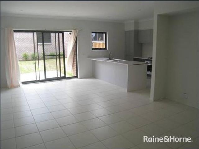 Townhouse for rent in Sydney, New South Wales