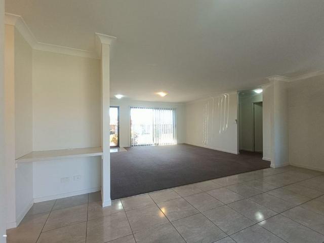 Apartment for rent in Lowood, Queensland