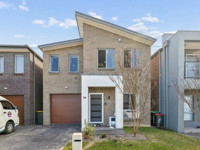 Townhouse for sale in Sydney, New South Wales