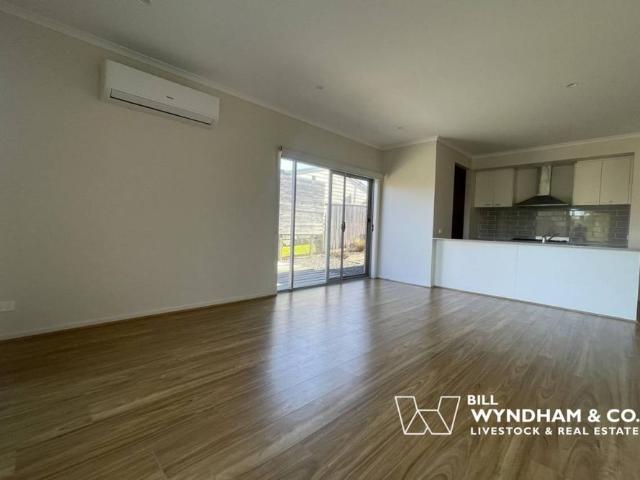 House for rent in Victoria