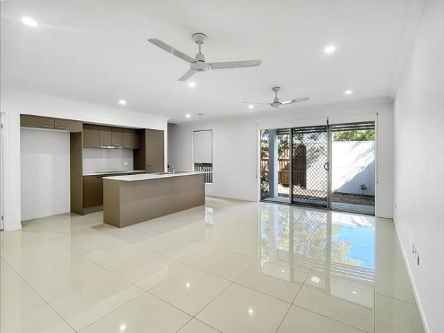 Apartment for rent in Burdell, Queensland