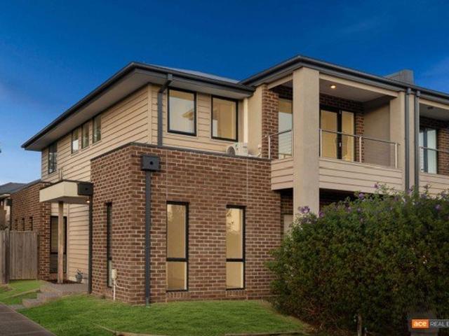 House for sale in Williams Landing, Melbourne