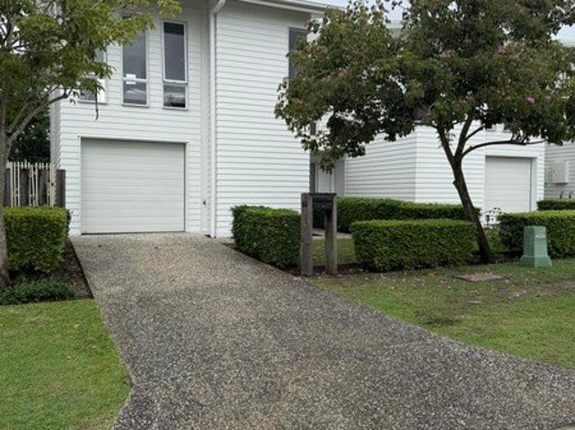 Townhouse for sale in Fernbrook, Queensland