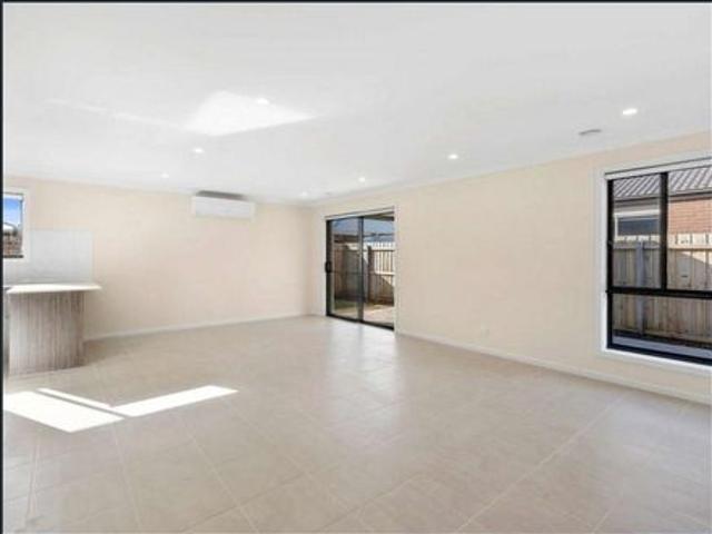 House for rent in Leopold, Victoria