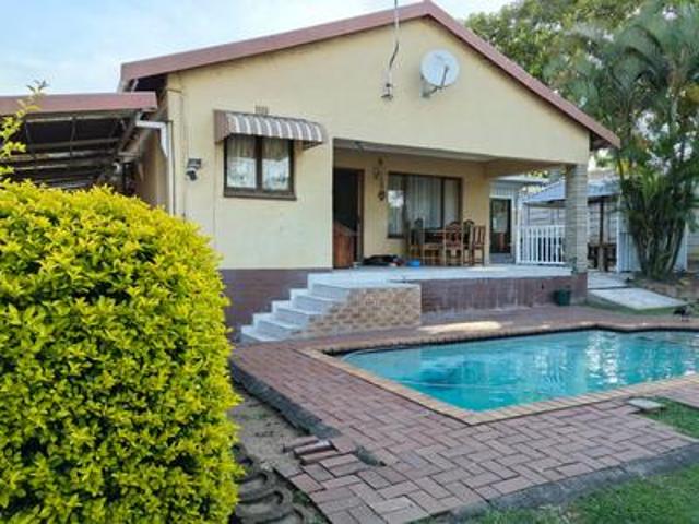 House for sale in Queensburgh, Kwazulu-natal