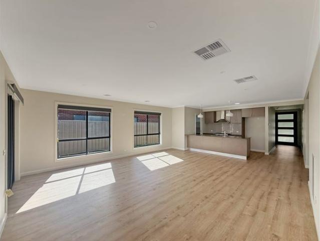 House for rent in Leneva, Victoria