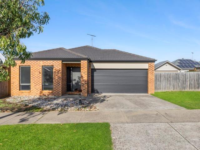 House for sale in Ocean Grove, Victoria