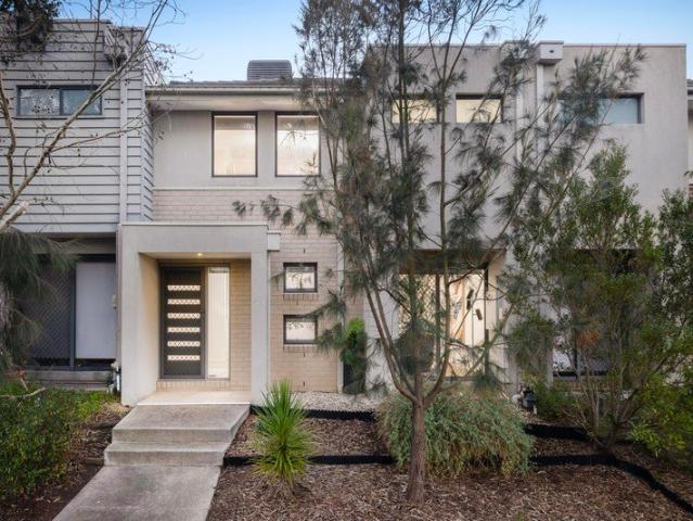 Townhouse for sale in Camerons Creek, Victoria