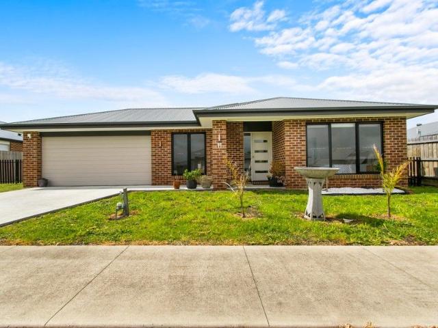 House for sale in Yinnar, Victoria