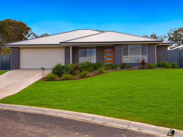 House for sale in Caerleon, New South Wales