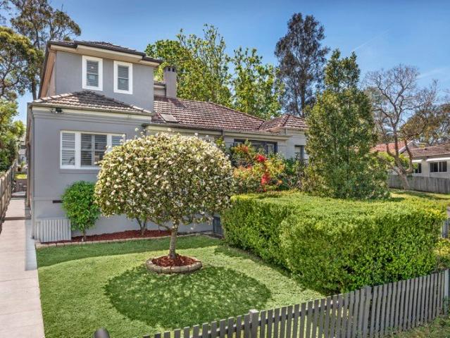 House for sale in Lower North Shore, Sydney