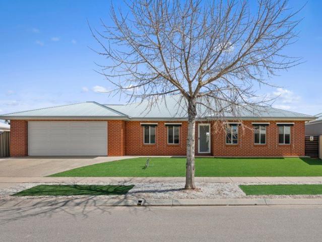 House for sale in Dunlop Estate, Benalla