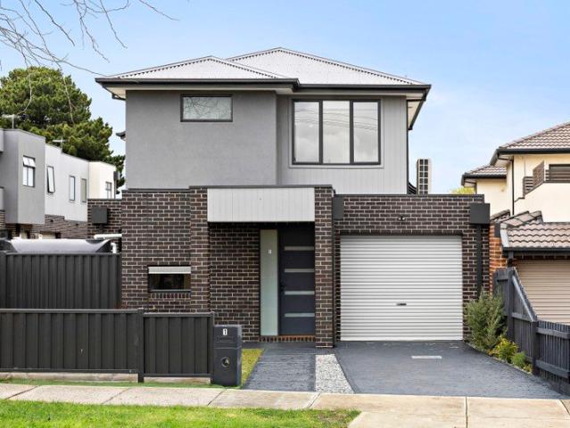 Townhouse for sale in Camerons Creek, Victoria